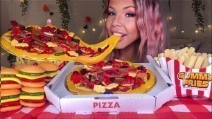 'ASMR GUMMY FOOD, GUMMY PIZZA, CHEESEBURGER, AND FRIES (FAKE FOOD PRANK) EATING SHOW 먹방 MUKBANG'