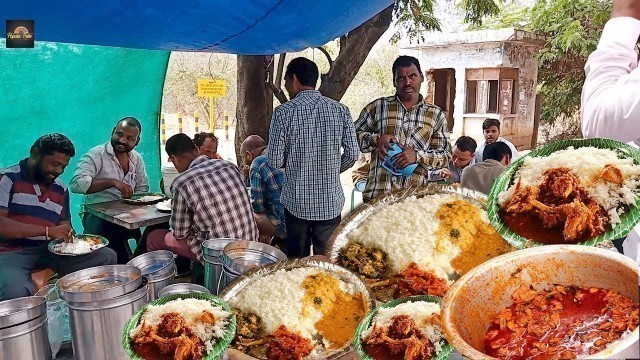 'It\'s a Lunch Time in Hyderabad | Delicious Veg & Non Veg Meals Starts @ 20 rs| Indian Street food'