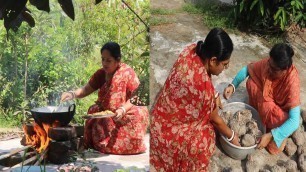 'Village women Cultivate their garden and cooking Village food / Cooking food in bagan bari'