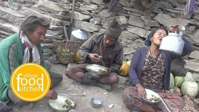 'cooking pig head curry || village food kitchen || lajimbudha ||'