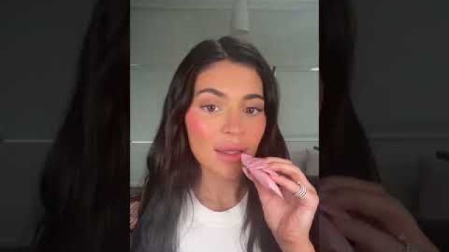 'Kylie Cosmetics Brand New “Glow Balm” & “Gloss Drip” Coming this July #kyliecosmetic'