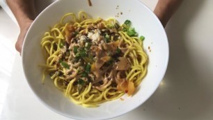 'Wuhan hot and dry noodles武汉热干面'