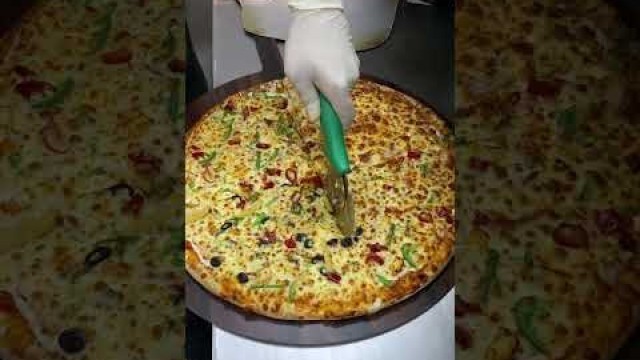 '24\"Biggest Pizza In INDIA 