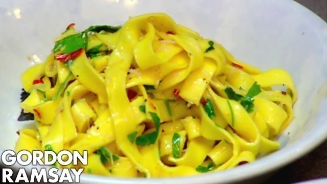 'Gordon Ramsay’s Fast Food: Crab & Chilli Pasta'