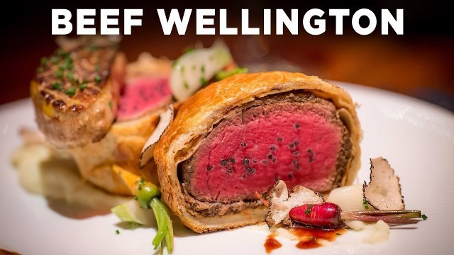 'Tasting Gordon Ramsay\'s Beef Wellington (ft. Gordon Ramsay)'