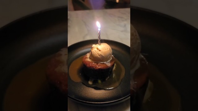 'sticky toffee pudding at Gordon Ramsay Hell\'s kitchen restaurant'