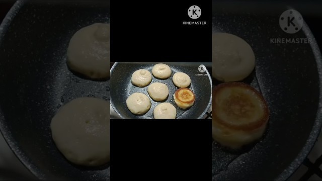 'Fluffy and Delicious Japanese Street food - $1 Cheap ingredients! Easy Homemade Souffle Pancake'