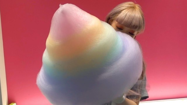 'Japanese Street Food - GIANT COTTON CANDY ART'