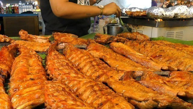 'The Biggest Thai Street Food Market in Phuket. Meat, Ribs, Fried Food, Pad Thai. Naka Market'