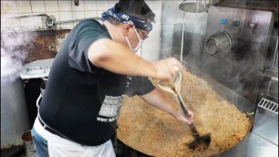 'Giant Fried Rice - Street Food 炒飯 ラーメン 町中華 - 볶음밥 炒饭 スコップチャーハン 大貫本店'