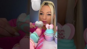 'ASMR EATING ICE CREAM, PINK AND BLUE FOOD, MUKBANG #shorts'