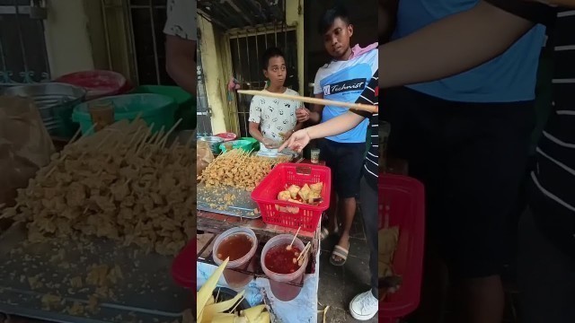 'Eating Chicken Proven #streetfood #philippines #foodtour #walkingtour'