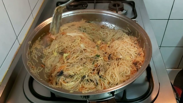 'RESEP DAN CARA MASAK BIHUN GORENG BABI ALA CHINESE RESTAURANT #bihungoreng'