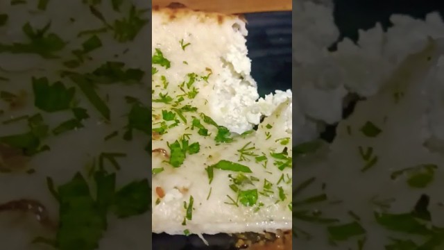 'Itz Delicious Paneer Kulcha ,,, oye hoye hoye hoye , Lajeez Indian Food Reviewer n Food 15'