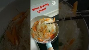 'RESEP BIHUN GORENG //MASAKAN HONGKONG //CHINESE FOOD#shorts #shortfund #shortvideo #viral #trending'