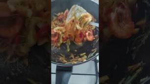 'Bihun goreng udang spesial'