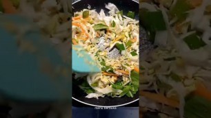 'Resep bihun goreng simple dan enak #shorts #reseprumahan #bihungoreng #reseppraktis'