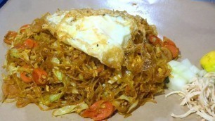 'CARA BUAT BIHUN GORENG SIMPLE WARUNG KAKI LIMA | INDONESIAN STREET FOOD'