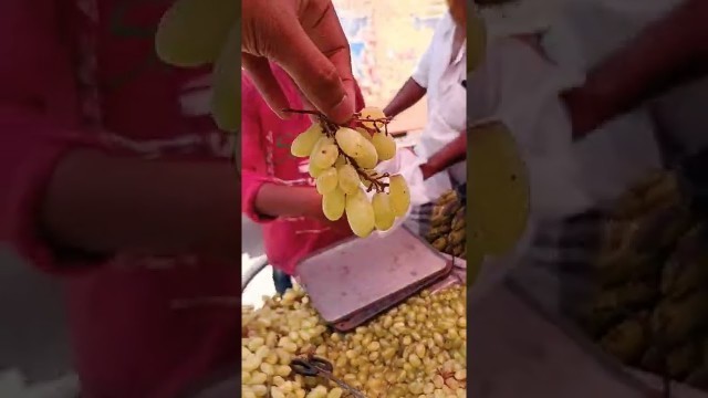 'Viral Fruit Vendor 