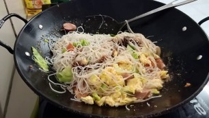 'resep Bihun Goreng Medan yang enak'