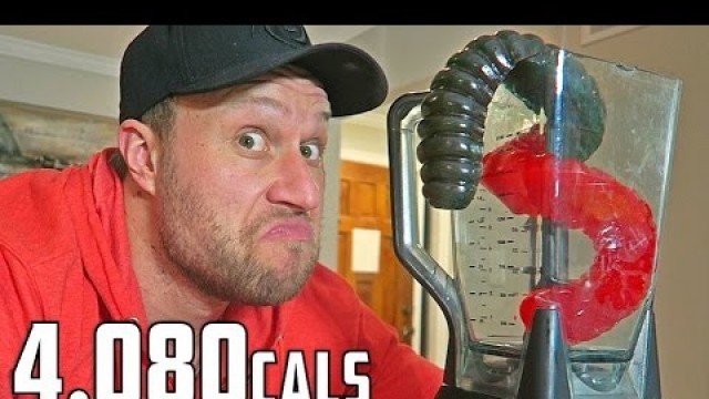 'WORLD\'S LARGEST GUMMY WORM SMOOTHIE CHALLENGE! (4,080 Calories)'