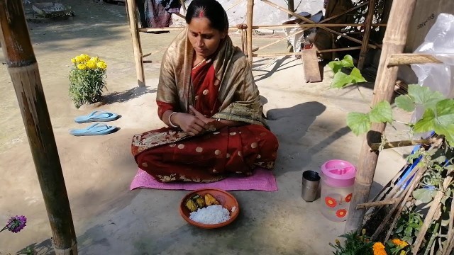 'My traditional village life style  vlog with lunch recipe //smell of village'