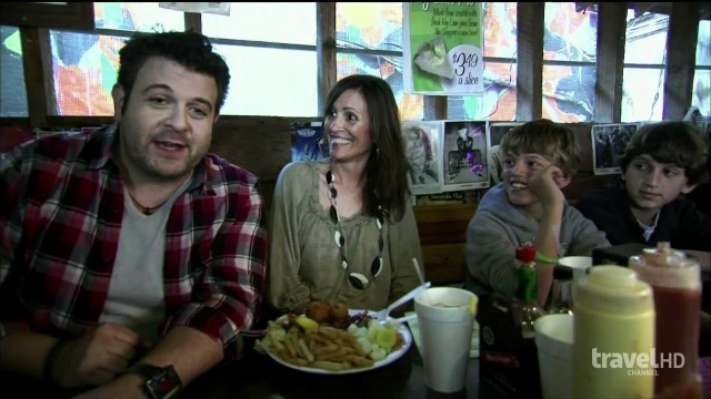 'Man V Food Nation visits Skipper\'s Smokehouse'