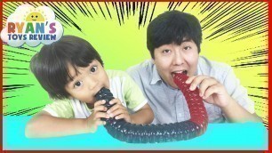 'WORLD\'S LARGEST GUMMY WORM CHALLENGE Ryan ToysReview'