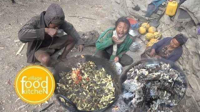 'wasp larvae || village food kitchen || lajimbudha ||'