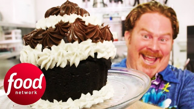 'Kirby Kupcake’s Goliath Cupcake Gives Casey the Ultimate Sugar Rush | Man v Food'