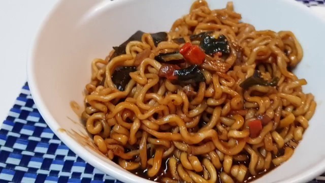 'Jjapaguri recipe(ramdon recipe)  - korean movie kfood'