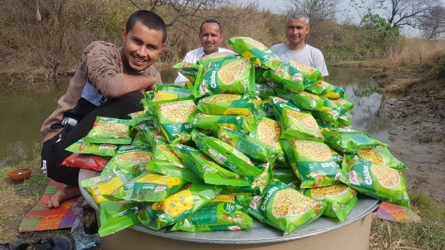 '100 Maggi Noodles Cooking By Mubashir Saddique | Yummy Maggi Noodles Donating | Village Food Secrets'