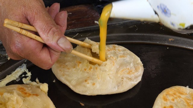 '계란 전병 Chinese Egg Stuffed Paratha / Taiwanese Street Food'