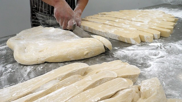 '야끼만두 달인, 하루 18,000개 해외에 수출 하는 곳 / Amazing Skill of Fried Dumpling Master - korean street food'