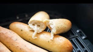 'Air Fryer Frozen Breadsticks (Cheesy or Non-Cheesy) with Time & Temp'