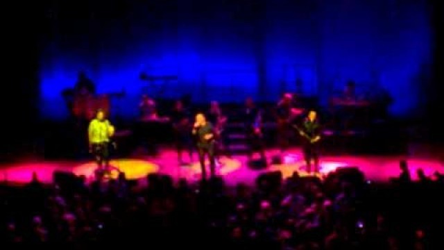 'UB40 Food For Thought Birmingham 26/10/10.mp4'