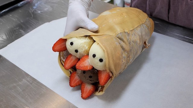 'Amazing Size! Giant Fruit Ice Cream Crepe / 초대형 과일 아이스크림 크레페 / Korean Street Food'