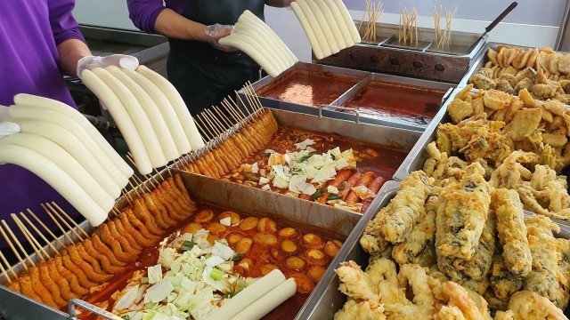 'How to Make Korean Comfort Food \"Tteokbokki\", Spicy Rice Cake - Korean Food [ASMR]'