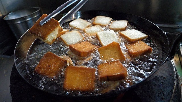 '왕새우 고추 멘보샤 / shrimp chilli toast - korean street food'