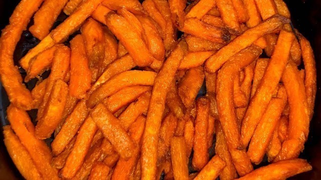 'Air Fryer Frozen Sweet Potato Fries - How To Cook Sweet Potato Fries In The Air Fryer - SO CRISPY!'