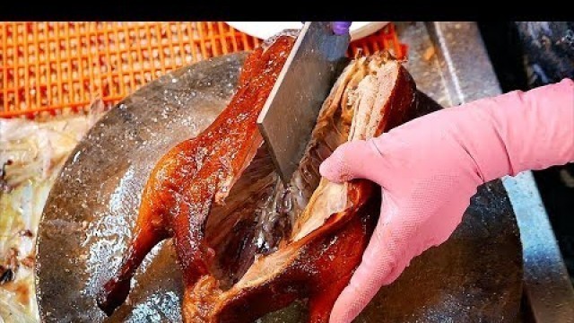 'Taiwanese Street Food - ROAST DUCK Kaohsiung Taiwan'