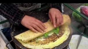 'Chinese Street Food:  Jian Bing Crepe Pancake   煎饼果子    Xi\'an, China'