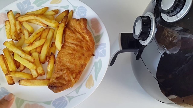 'Air Fryer - Cooking Battered Cod Fish & Chips'