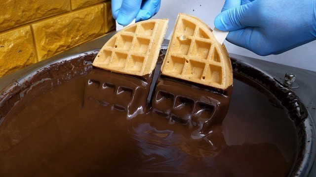 '초코 퐁당 와플 / Chocolate Waffles - Korean Street Food'