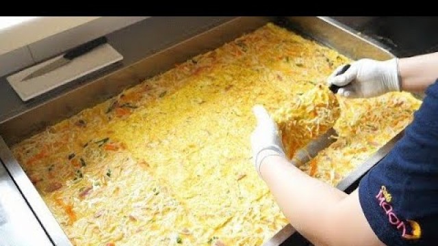 'Mozzarella Toast Waiting In Line - Korean Street Food'