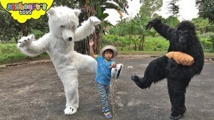 'Kung Fu POLAR BEAR vs. Gorilla | Skyheart Mcdonalds eaten by giant monkey animals kids'