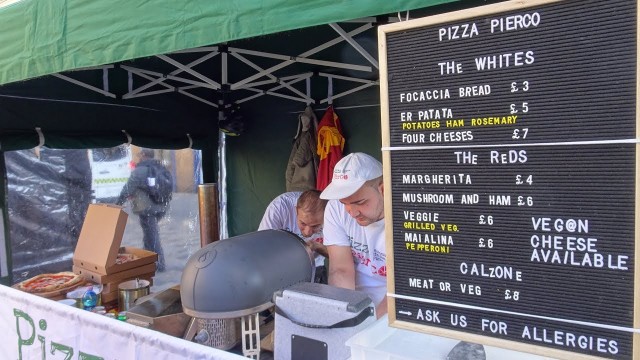 'Buying a Fresh Hand Stretched Pizza: Italian Street Food by \"Pizza Pierco\" Lower Marsh Market London'