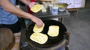 'Street Food Supplement (China): Breakfast Sandwich (菜夹馍)'