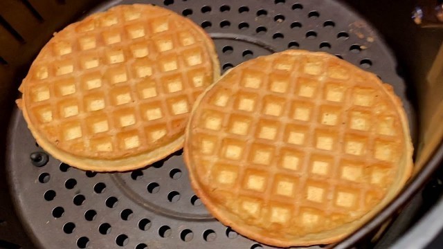 'Air Fryer Frozen Waffles - How To Cook Frozen Eggo Waffles In The Air Fryer - Easy Breakfast, YUM! 