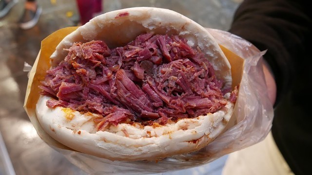 'China Street Food - Delicious Xian Beef Burger'